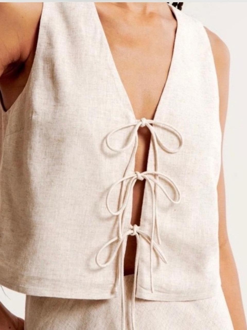 Abercrombie & Fitch Cream Tie-Front Linen-Blend Vest